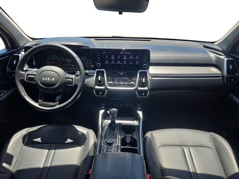 Used 2022 Kia Sorento S FWD image 9