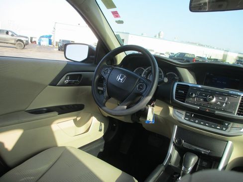 Used 2014 Honda Accord LX image 16