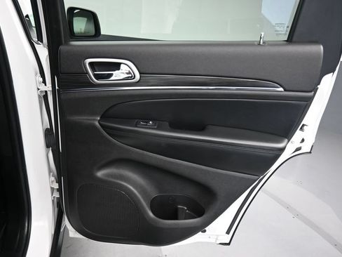 Used 2021 Jeep Grand Cherokee Limited AWD/4WD image 35