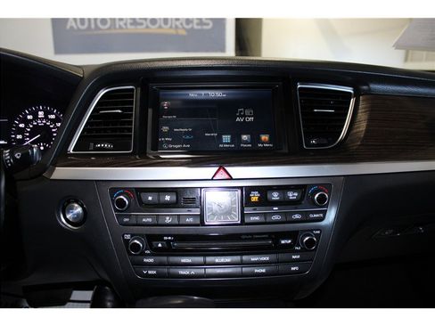 Used 2018 Genesis G80 3.8 image 35