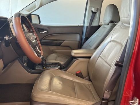 Used 2015 GMC Canyon SLT w/ Driver Alert Package image 16