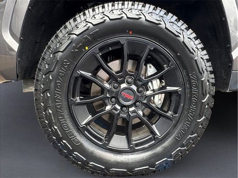 Used 2022 Toyota Tundra SR w/ SR Tow Package AWD/4WD image 8