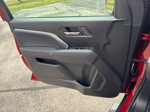 Certified 2025 Chevrolet Colorado Z71 w/ Z71 Convenience Package 2 image 18