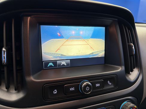 Used 2017 Chevrolet Colorado W/T image 18