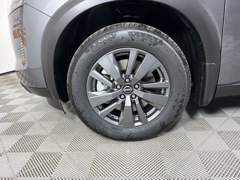 New 2026 Nissan Pathfinder SV image 10