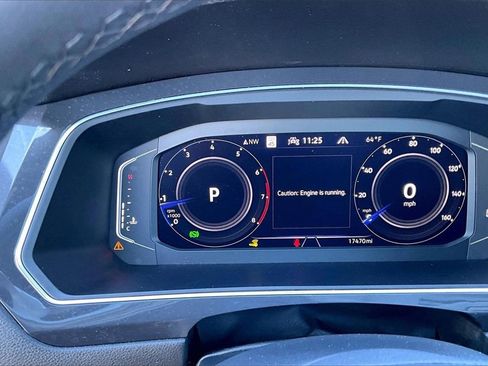 Certified 2022 Volkswagen Tiguan SEL R-Line image 26