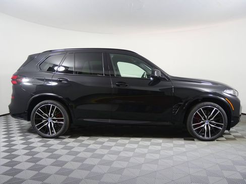 Used 2026 BMW X5 xDrive40i w/ M Sport Package image 2