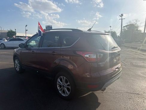 Used 2018 Ford Escape SE w/ SE Sync 3 Package FWD image 5
