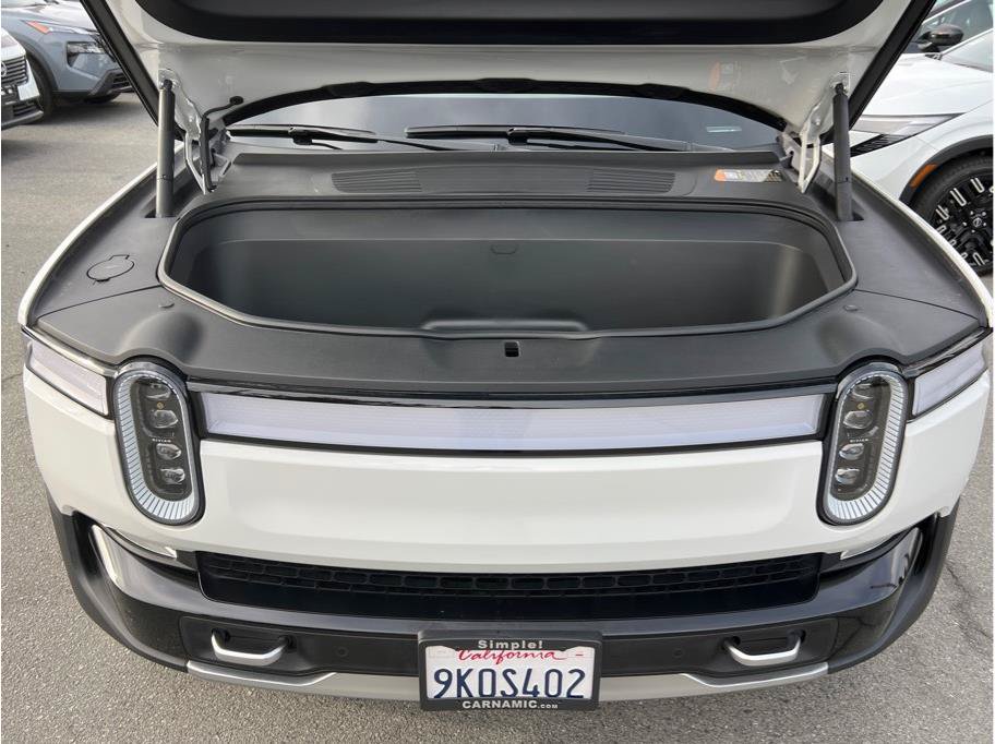 Used 2023 Rivian R1S Adventure Dual AWD/4WD image 6