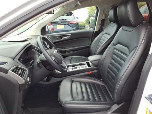 Certified 2024 Ford Edge SEL w/ Convenience Package AWD/4WD image 16