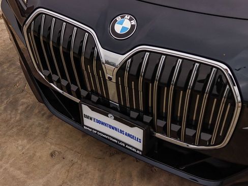 Used 2023 BMW 740i RWD image 10