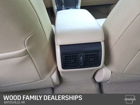 Used 2017 Toyota Camry XLE image 21