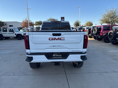Used 2025 GMC Sierra 2500 Denali w/ Denali Reserve Package image 4