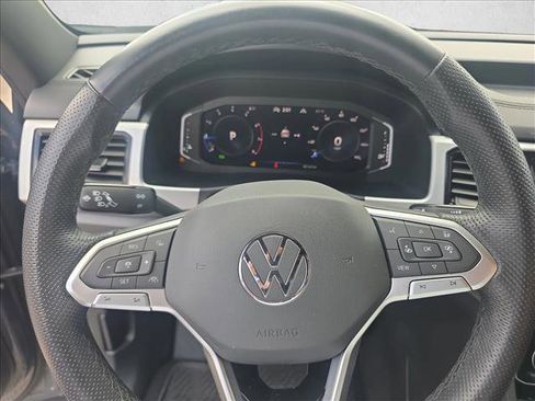 Used 2023 Volkswagen Atlas Cross Sport SEL R-Line AWD/4WD image 12