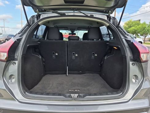 Used 2023 Nissan Kicks SV FWD image 23