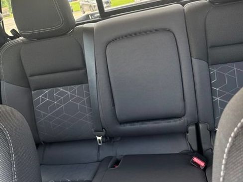 Used 2025 Nissan Frontier SV w/ SV Convenience Package RWD image 22