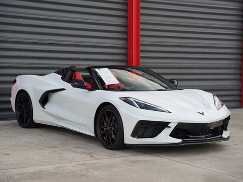 Used 2023 Chevrolet Corvette Stingray Convertible w/ 1LT image 11