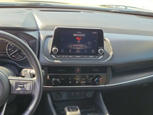 Certified 2024 Nissan Rogue S FWD image 20