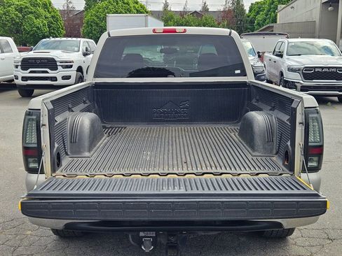 Used 2004 Chevrolet Silverado 1500 LT w/ Light Duty Power Package RWD image 9