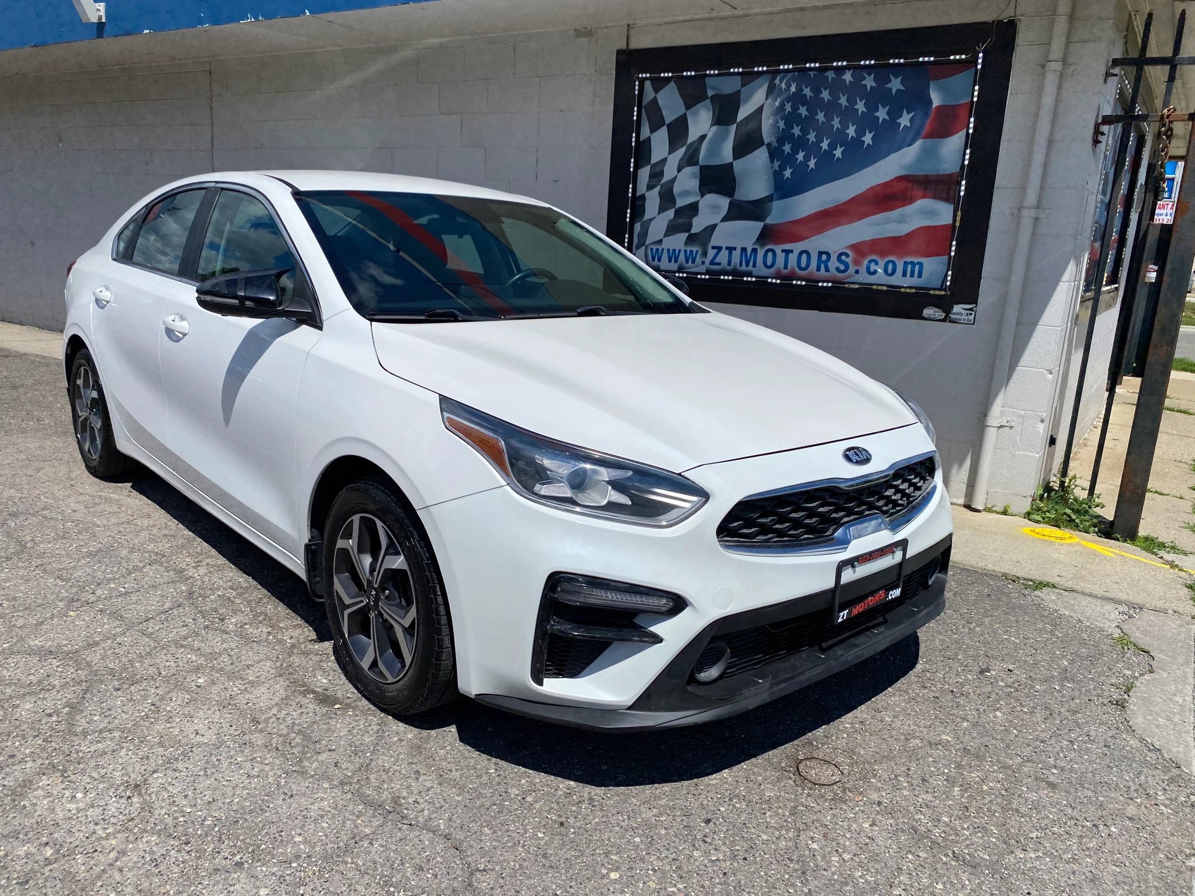 Used 2019 Kia Forte EX FWD image 1