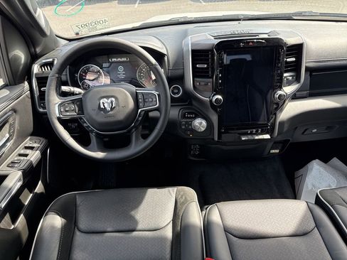 Used 2025 RAM 1500 Laramie image 5