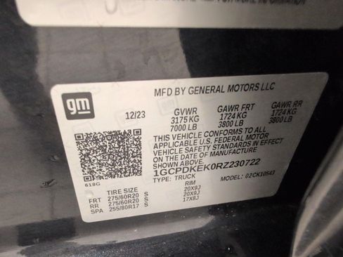 Used 2024 Chevrolet Silverado 1500 LT AWD/4WD image 28