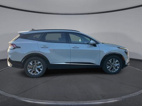 Used 2024 Kia Sportage SX FWD image 9