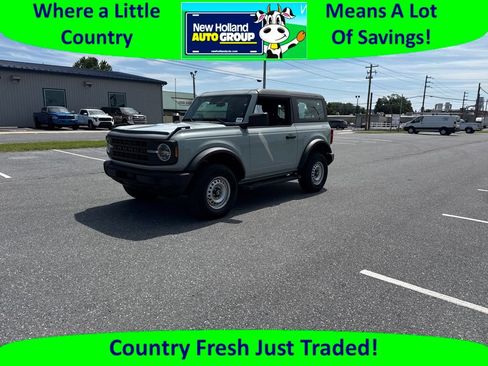 Used 2022 Ford Bronco 2-Door AWD/4WD image 1