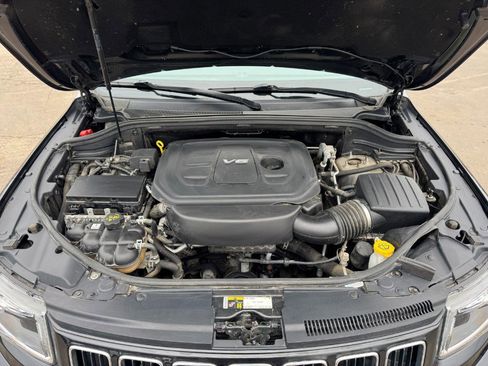 Used 2016 Jeep Grand Cherokee Limited image 25