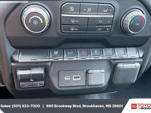 Used 2022 Chevrolet Silverado 2500 Custom w/ Gooseneck/5TH Wheel Package RWD image 25