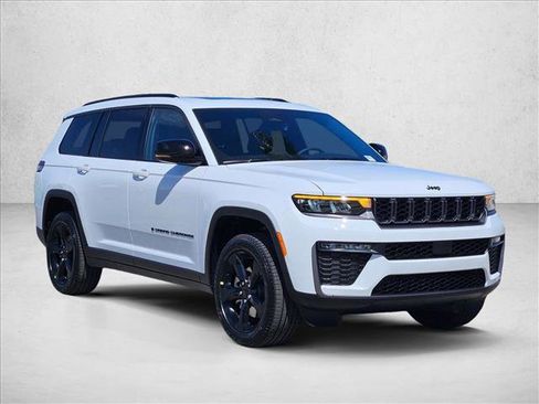 New 2026 Jeep Grand Cherokee L Limited w/ Limited Altitude Package AWD/4WD image 7