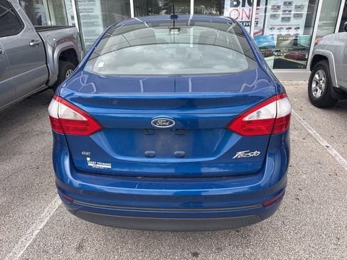 Used 2019 Ford Fiesta SE image 6