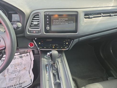 Used 2019 Honda HR-V EX image 32
