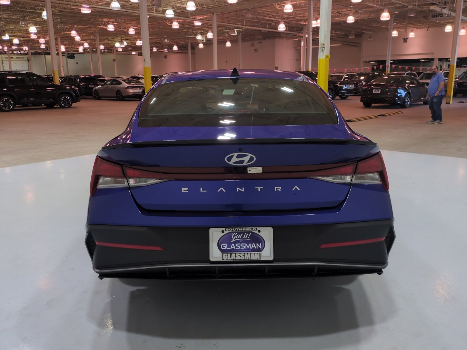 Used 2025 Hyundai Elantra Sport FWD image 4