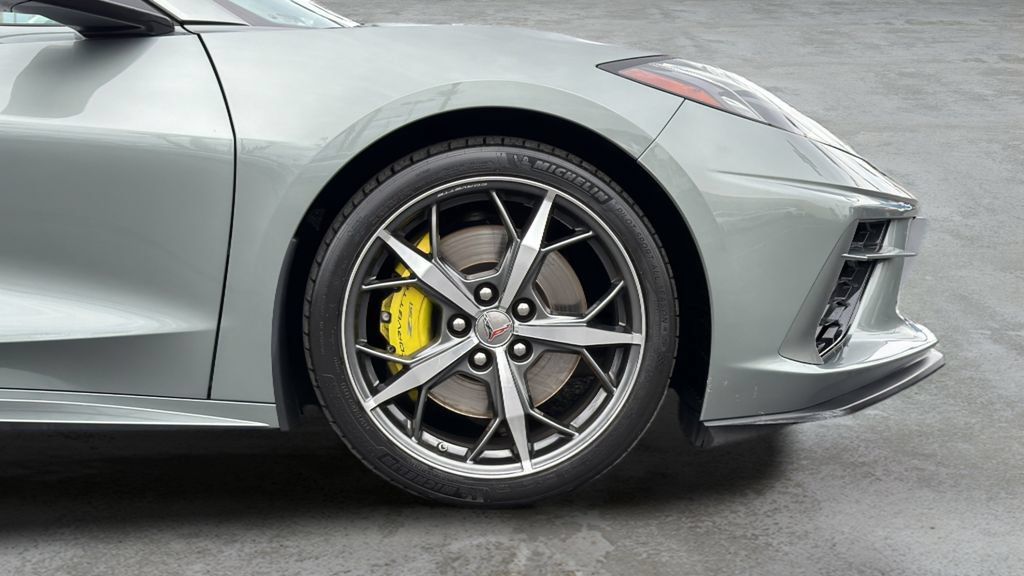 Used 2023 Chevrolet Corvette Stingray Premium Cpe w/ Z51 Performance Package RWD image 9