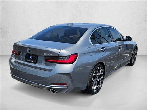 Used 2026 BMW 330i Sedan w/ Convenience Package RWD image 5