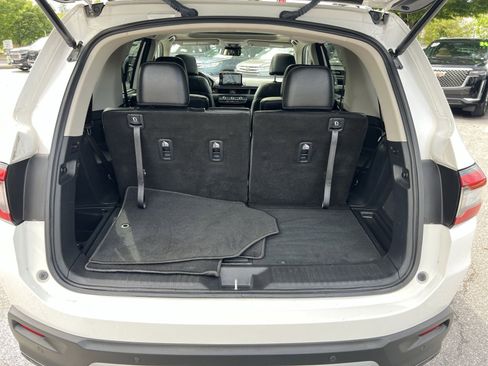 Used 2023 Honda Pilot Touring image 27