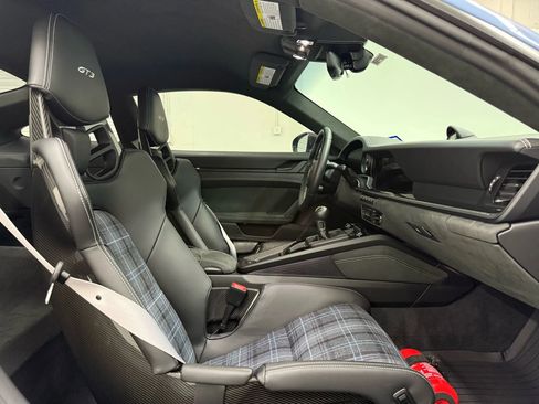 Used 2023 Porsche 911 GT3 image 11