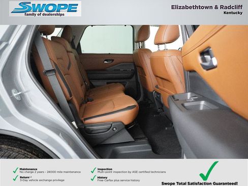 New 2025 Nissan Pathfinder Platinum w/ Cargo Package image 11