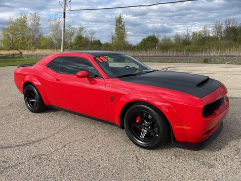 Used 2018 Dodge Challenger SRT Demon RWD image 1