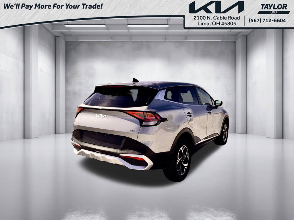 Used 2024 Kia Sportage LX AWD/4WD image 2