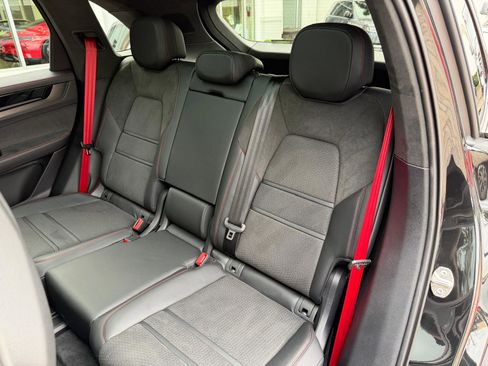 Used 2025 Porsche Cayenne GTS image 55