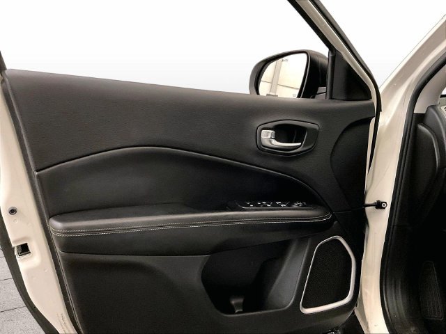 Used 2019 Jeep Compass Sport w/ Cold Weather Group AWD/4WD image 23