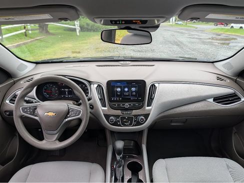 Used 2023 Chevrolet Malibu LS FWD image 28