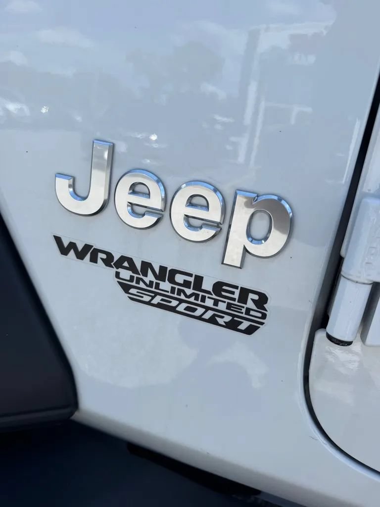 Used 2018 Jeep Wrangler Unlimited Sport S AWD/4WD image 26