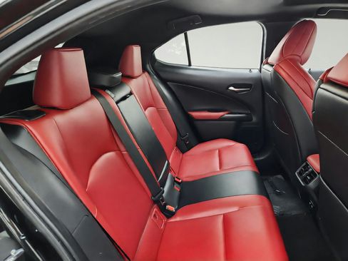 Used 2019 Lexus UX 200 F Sport w/ F Sport Premium Package FWD image 32