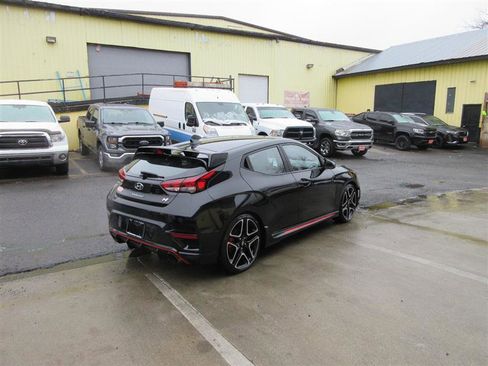 Used 2022 Hyundai Veloster N image 6