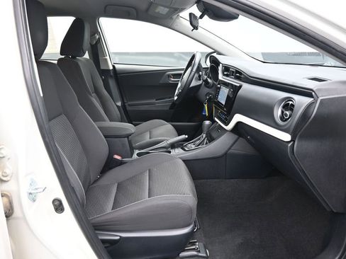 Used 2017 Toyota Corolla iM w/ All-Weather Mat Package FWD image 39