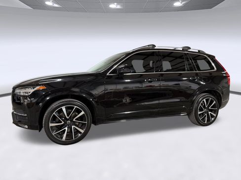Used 2019 Volvo XC90 T6 Momentum w/ Protection Package AWD/4WD image 2