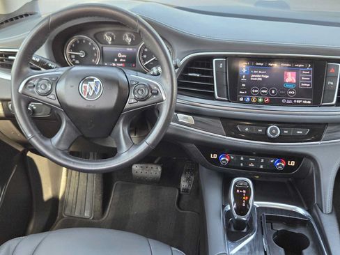 Certified 2020 Buick Enclave Essence FWD image 24
